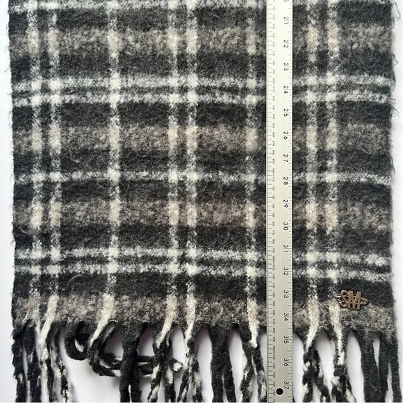 Steve Madden Classic Plaid Scarf Fringe Trim Super Soft Fuzzy Cozy Warm One Size - Picture 7 of 8